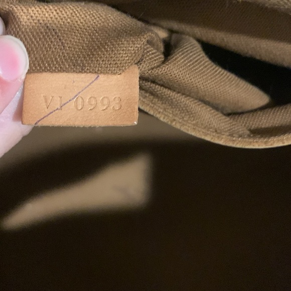 Authentic LV Louis Vuitton monogram Alma PM with date code VI 0993 - Picture 12 of 13